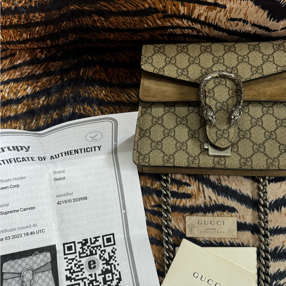 Gucci GG supreme small Dionysus shoulder bag